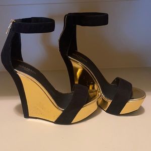 BALMAIN LEATHER AND SUEDE WEDGE SANDAL SIZE 38